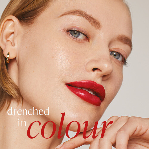 Drenched in Colour med ColorLuxe Hydrating Cream Lipstick